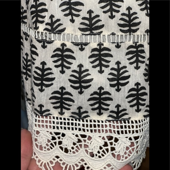 NWT Adorable Sack Shift Dress Crochet Hem XS /S - Picture 7 of 8